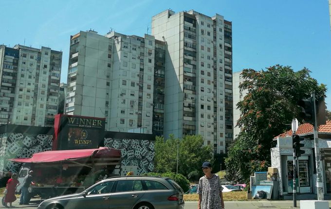 Novi Beograd, Jugoslavija (danes Srbija) .  