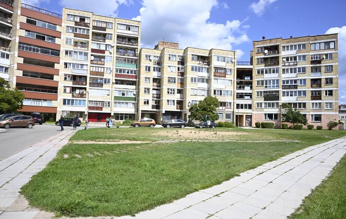 . Housing built by workers from all over the Soviet Union. &copy;Photo: Maarten Laupman