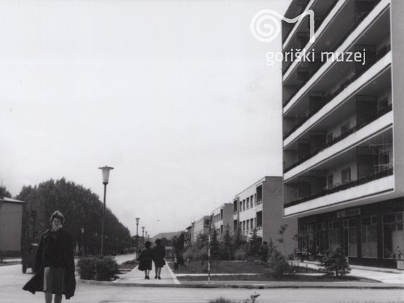. The first “skyscraper” on Erjavčeva Street, which housed the first (and still operating) self-service shop in the town, 1960s. &copy;Photo Pavšič, kept by the Goriška museum - Goriški muzej Kromberk - Nova Gorica.