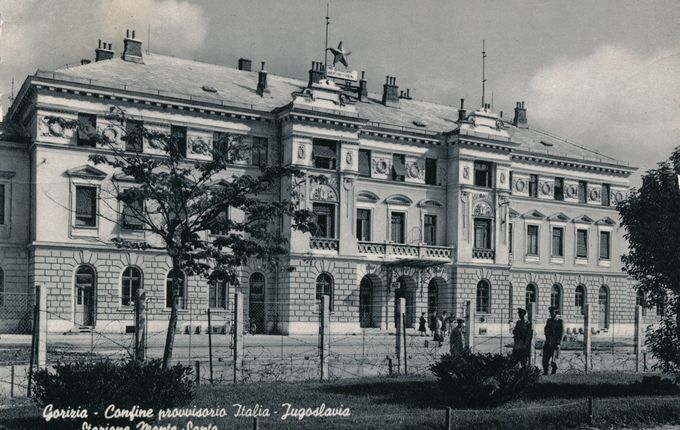 Vir razglednice: Pokrajinski arhiv Nova Gorica.  