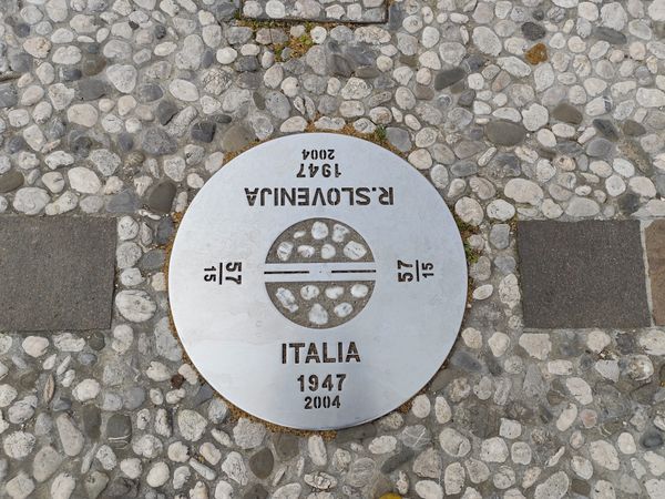 Trg Evrope/Piazza della Transalpina