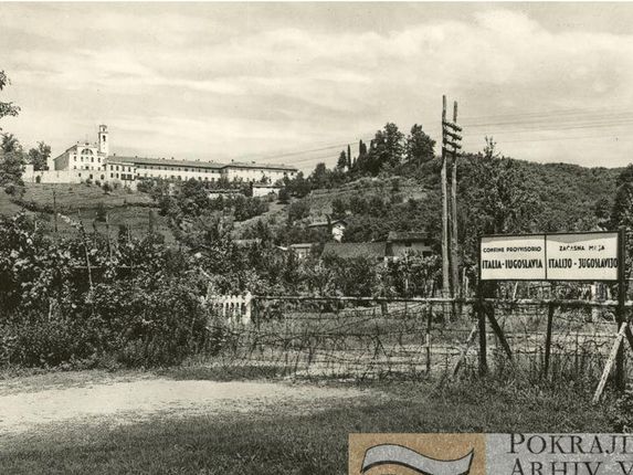 . The new border between Yugoslavia and Italy, with the Kostanjevica Monastery in the background. Photograph taken before 1956. &copy;Postcard from the collection of Regional Archive in Nova Gorica (Pokrajinski arhiv v Novi Gorici) - PANG 667 Zbirke razglednic krajev Nova Gorica Kostanjevica No. 1301
